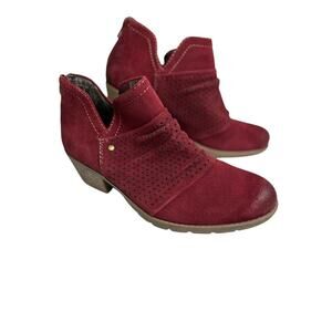 Earth Origins Oakland Amanda Deep Red Suede Upper Booties 8.5 NWT